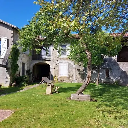 Bed & Breakfast Superbe Maison De 1785, Table D'hote, Bain A Remous, Massages - La Fontaine